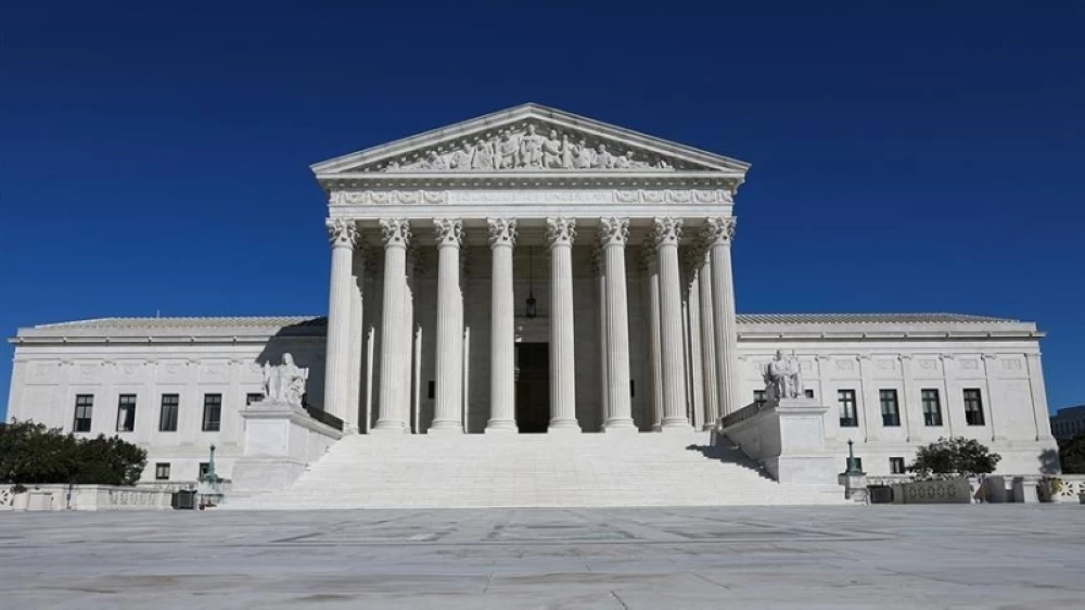 المحكمة العليا الأمريكية تلغي رسوم ترمب الجمركية