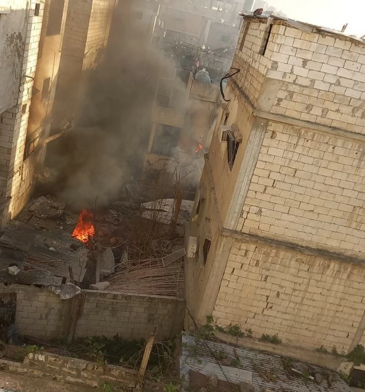  المبنى الذي استهدفته غارة إسرائيلية على عين الحلوة