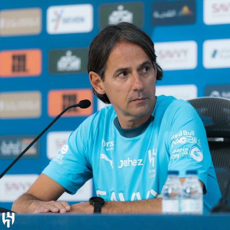 «إنزاغي» يخفي أوراقه قبل «الكلاسيكو»