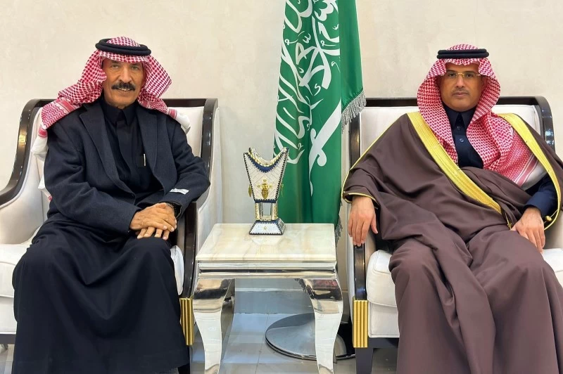 بتوجيه أمير الجوف.. محافظ طبرجل يطمئن على صحة الشراري