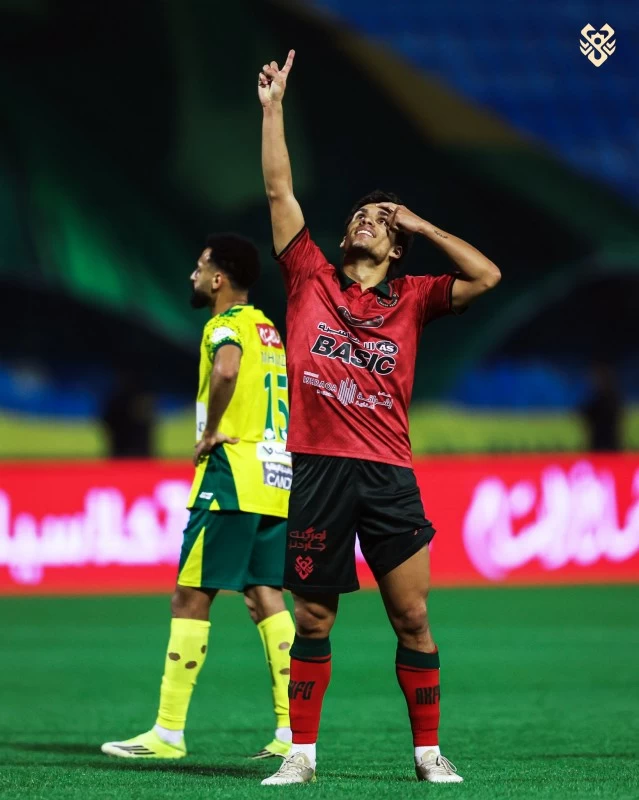 بـ«القاتل».. الخلود يطيح بالخليج. : صالح عابد الحربي saleh_okaz. للاطلاع على 