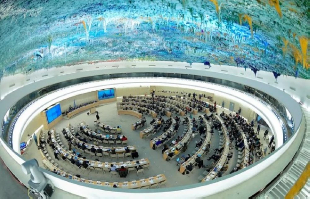 الهجمات الإيرانية على المنشآت المدنية والسكنية خرق جسيم لقواعد القانون الدولي