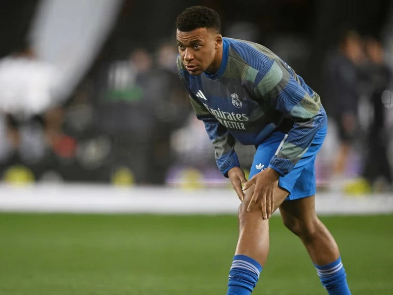 قرار جريء من كيليان مبابي لإنقاذ موسمه مع الريال