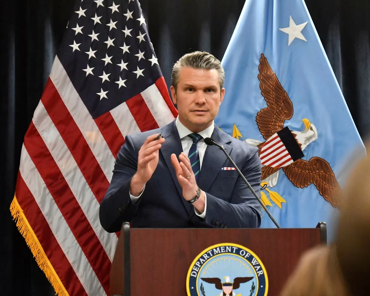 وزير الحرب الأمريكي بيت هيغسيث