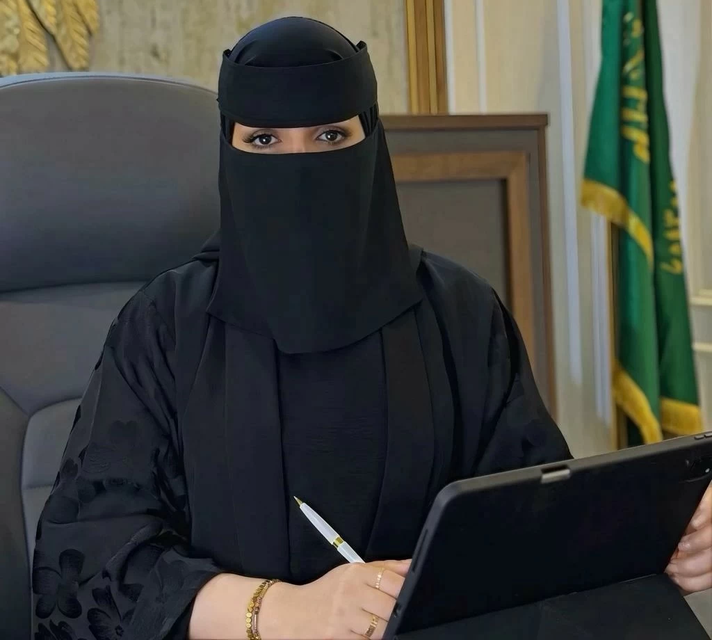 المستشارة القانونية ندى العتيبي