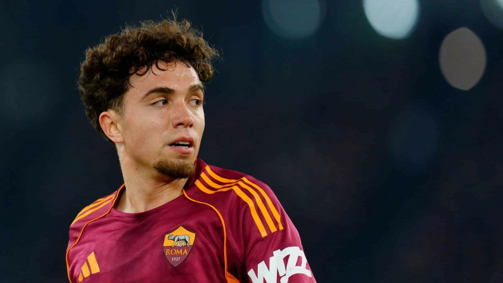 نائل العيناوي.