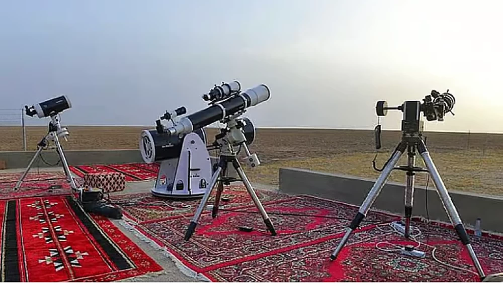 عاجل | هلال العيد في «مرصد تمير» 100 عام من «التحري» بالعدسة والعين المجردة. للاطلاع على 