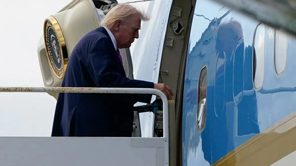 نشر قوات خاصة لحماية هرمز.. ترمب: مجتبى اختفى وأريد نفط إيران 