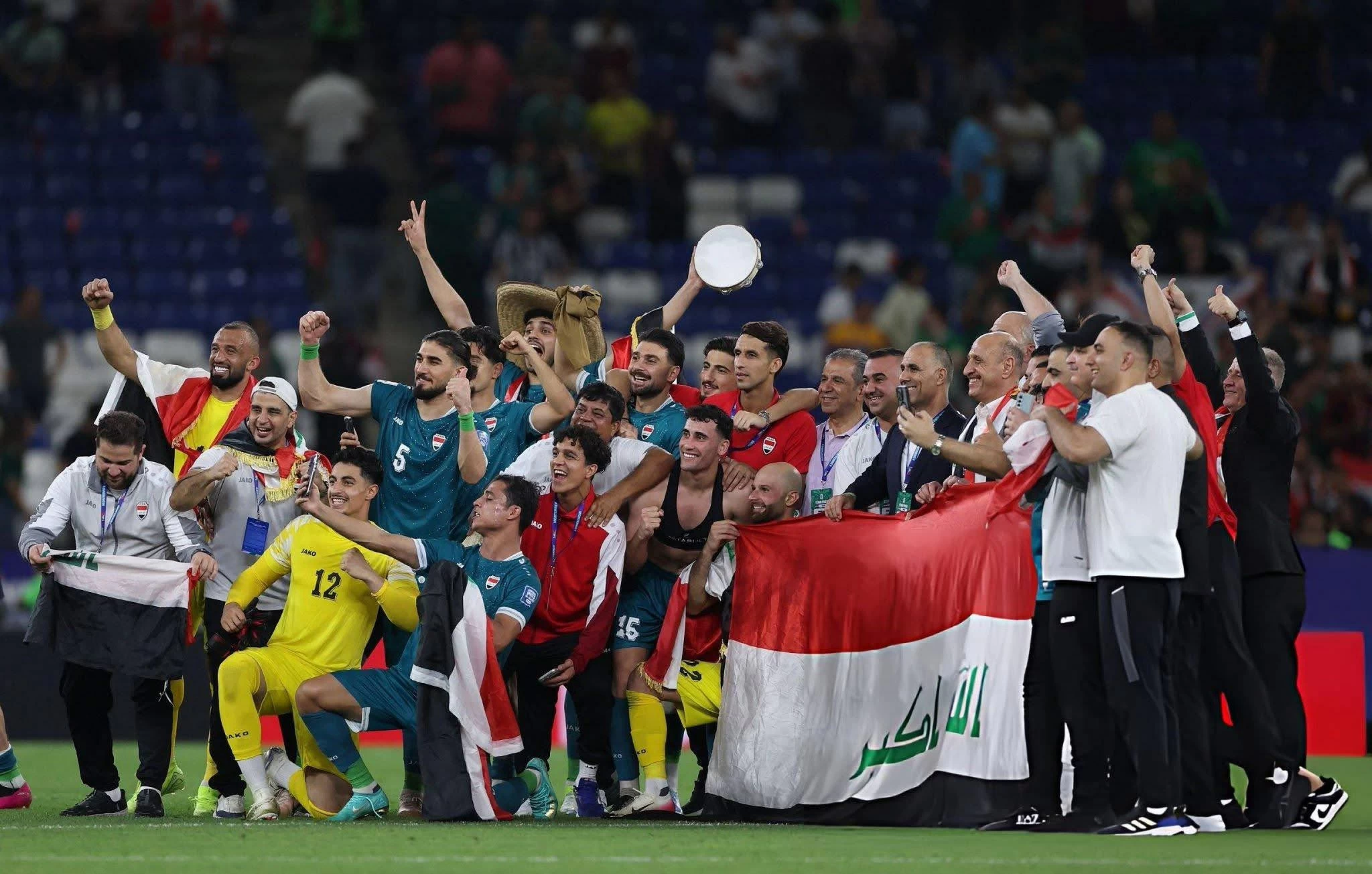 العراق يعلن تعطيل الدوام الرسمي ليومي الأربعاء والخميس احتفاءً بالتأهل للمونديال