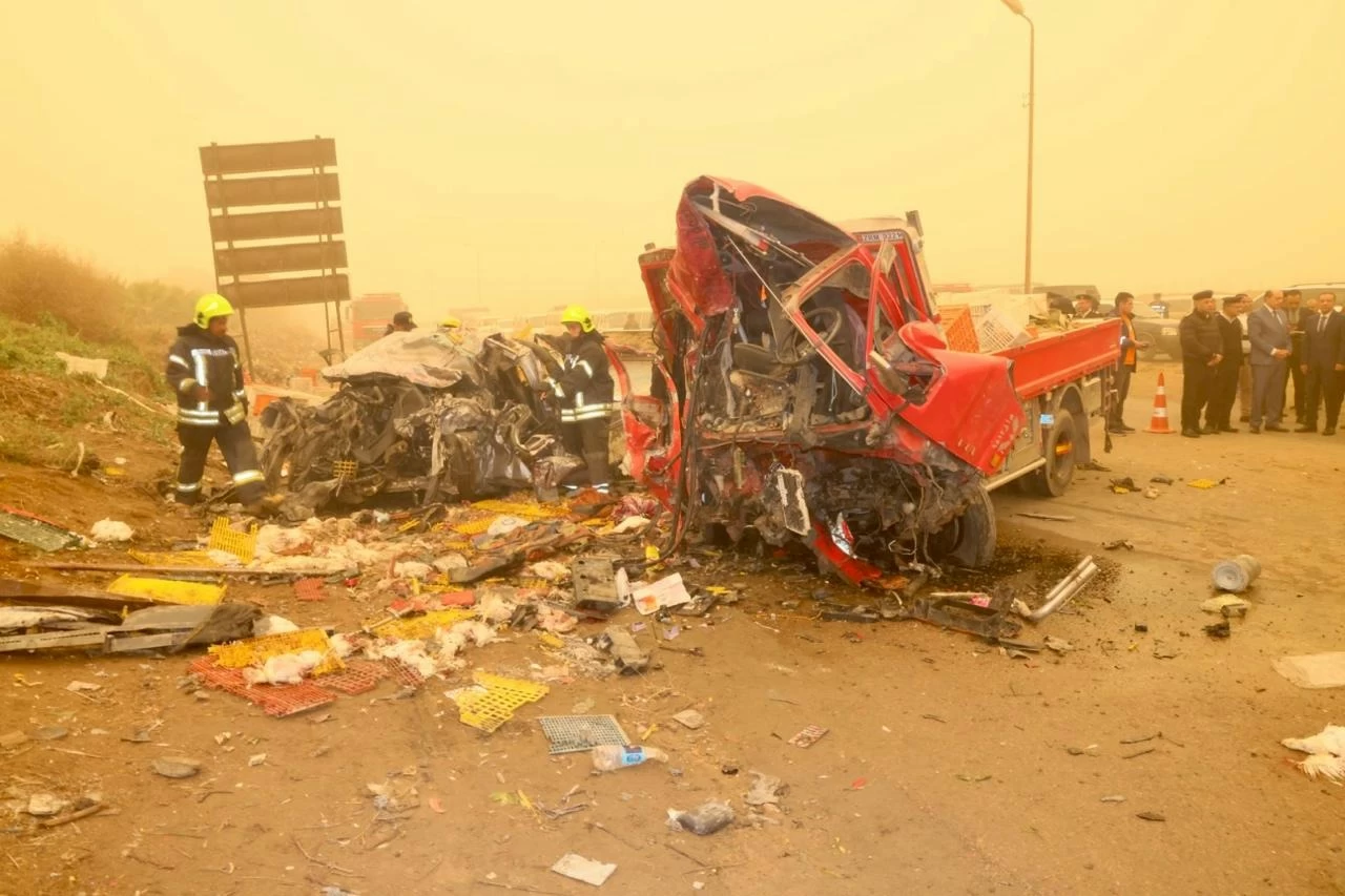 مصر: مصرع 8 عمال وإصابة 4 آخرين في حادثة سير مروعة