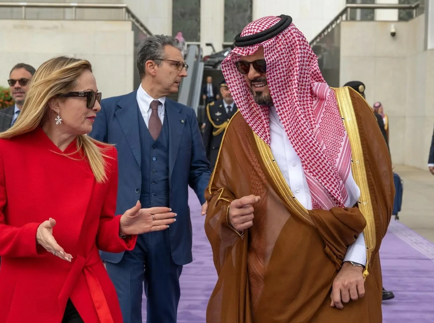 رئيسة وزراء جمهورية إيطاليا تغادر جدة