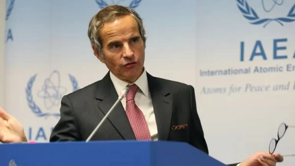 عاجل | رافاييل غروسي يحذر من كارثة نووية بعد الضربة الرابعة على محطة بوشهر الإيرانية. للاطلاع على 