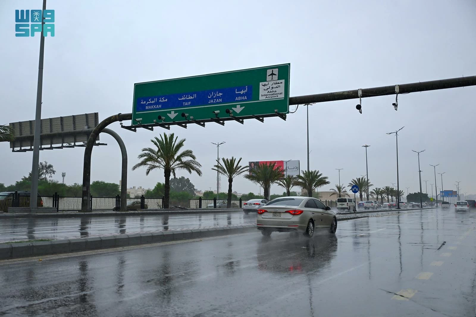 عاجل | «الدفاع المدني» يحذر: أمطار رعدية حتى الجمعة.. ابقوا في أماكن آمنة. للاطلاع على 