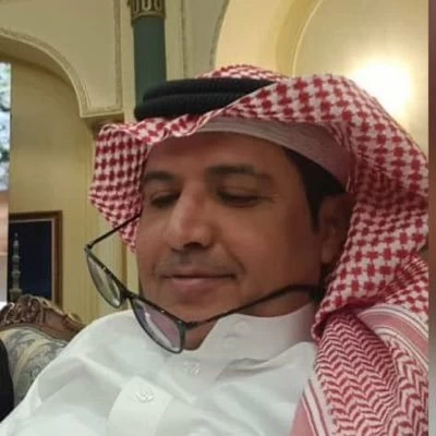 علي مكي.