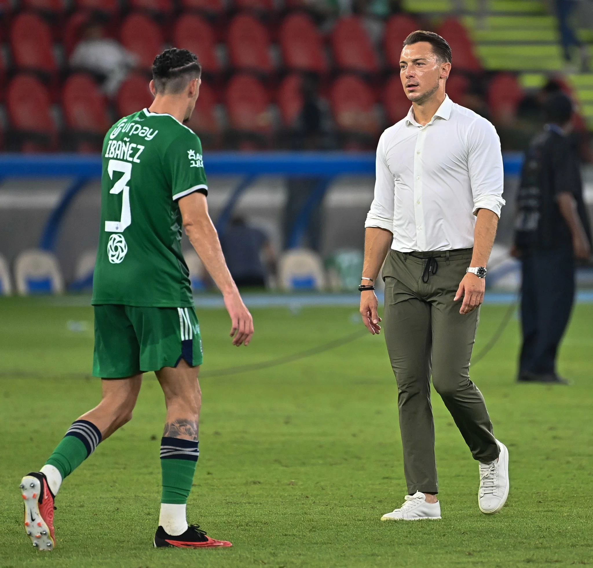 يايسله: لا أهتم بما يدار خارج الملعب