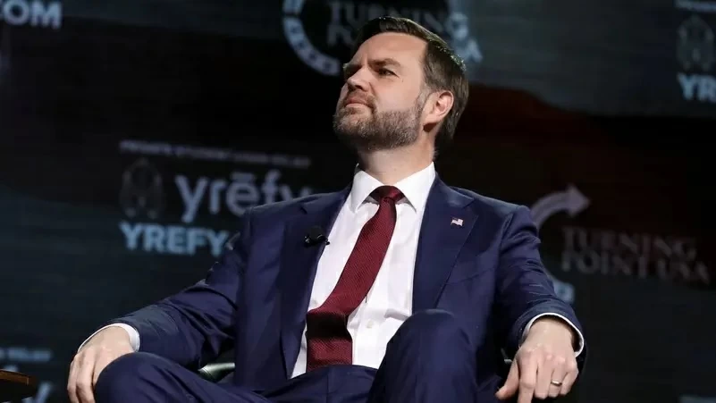 شدد فانس على أن وقف إطلاق النار الحالي لا يزال متماسكاً بالتوازي مع استمرار المفاوضات.