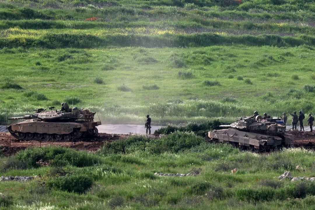 وساطة باكستانية تنعش فرص السلام وسط شكوك المستثمرين