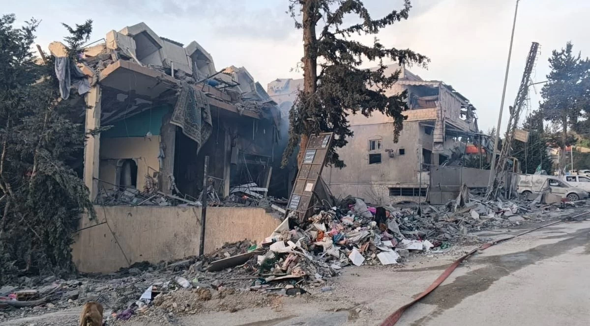 دمر في احد المستشفيات في لبنان جرى غارة إسرائيلية