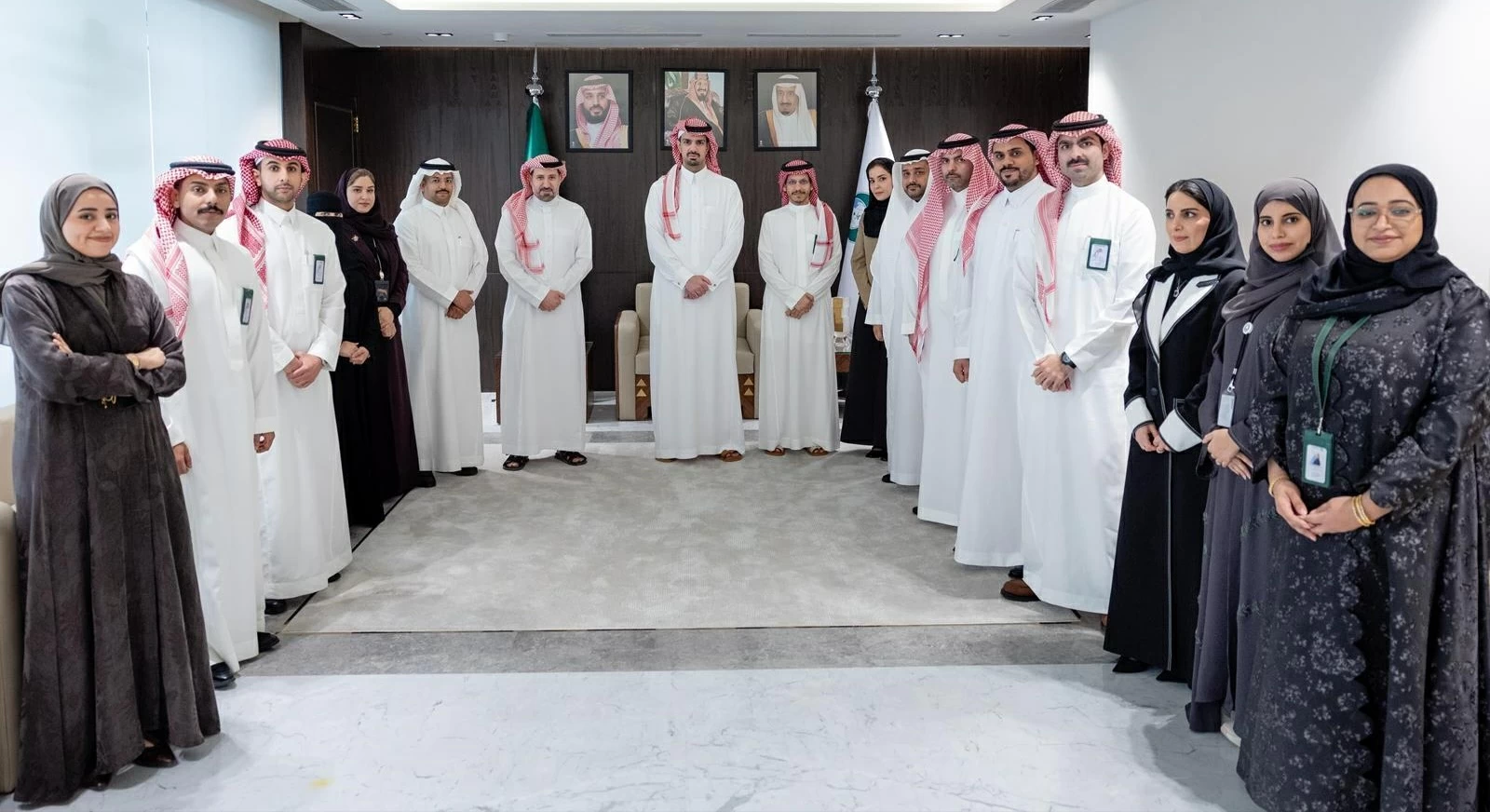 السعوديه – أمين منطقة الرياض يكرم الفريق المنظم للمجلس العالمي لتخطيط المدن في نسخته الـ61 – أخبار السعودية