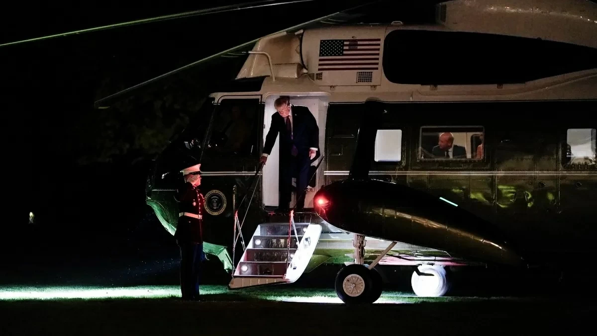 ترمب لدى عودته إلى البيت الأبيض.