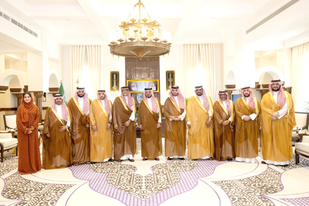 نائب أمير مكة يستقبل عبدالله كامل وأعضاء غرفة مكة