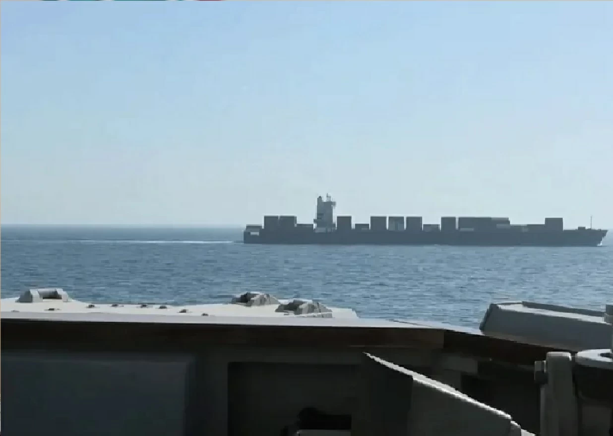 السفينة الإيرانية التي استولت عليها أمريكا في المحيط الهندي.