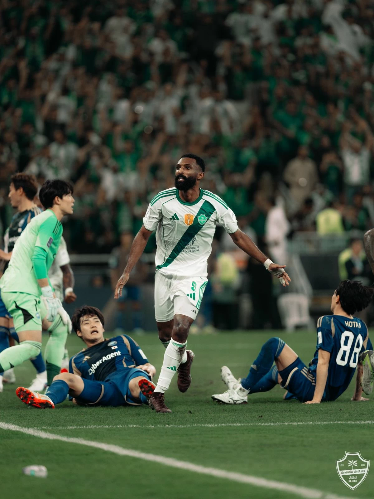 النقص لا يُسقط الكبار.. الأهلي بطل دوري أبطال آسيا للنخبة 2026 بـ«رصاصة البريكان» 