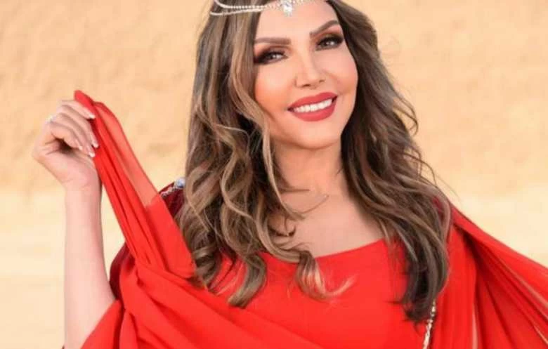 نادية مصطفى.