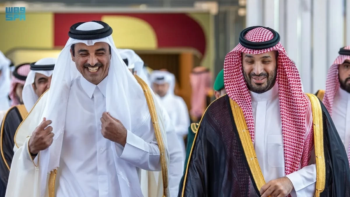 ولي العهد الأمير محمد بن سلمان يستقبل أمير قطر الشيخ تميم بن حمد في جدة.