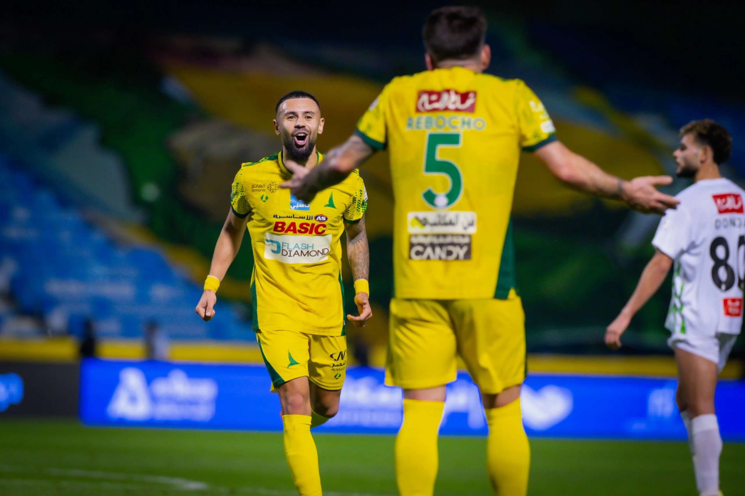 الخليج يتجاوز النجمة بالـ3