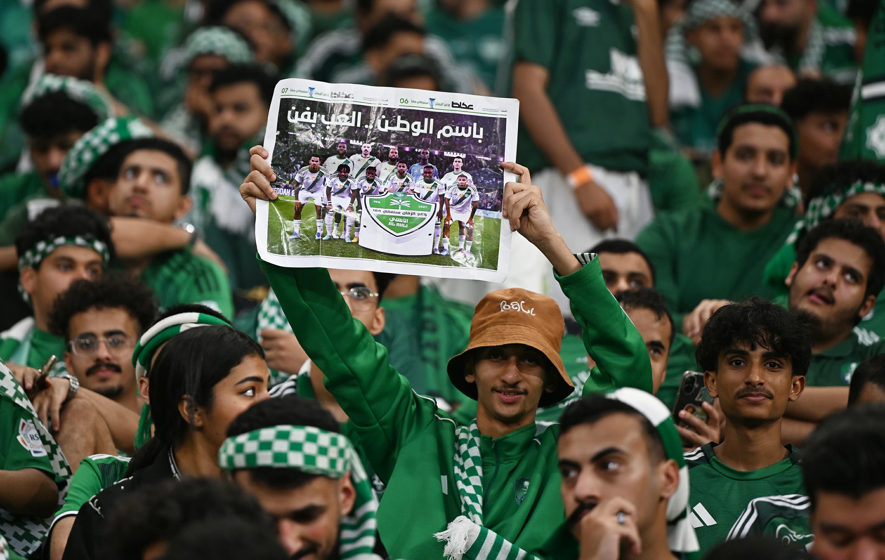 موقع عالمي يشيد بجماهير الأهلي.. «اللاعب رقم 12»