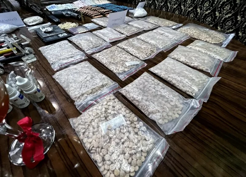 ضبط معمل لصناعة المخدرات.. أوكار السموم تتساقط في سورية