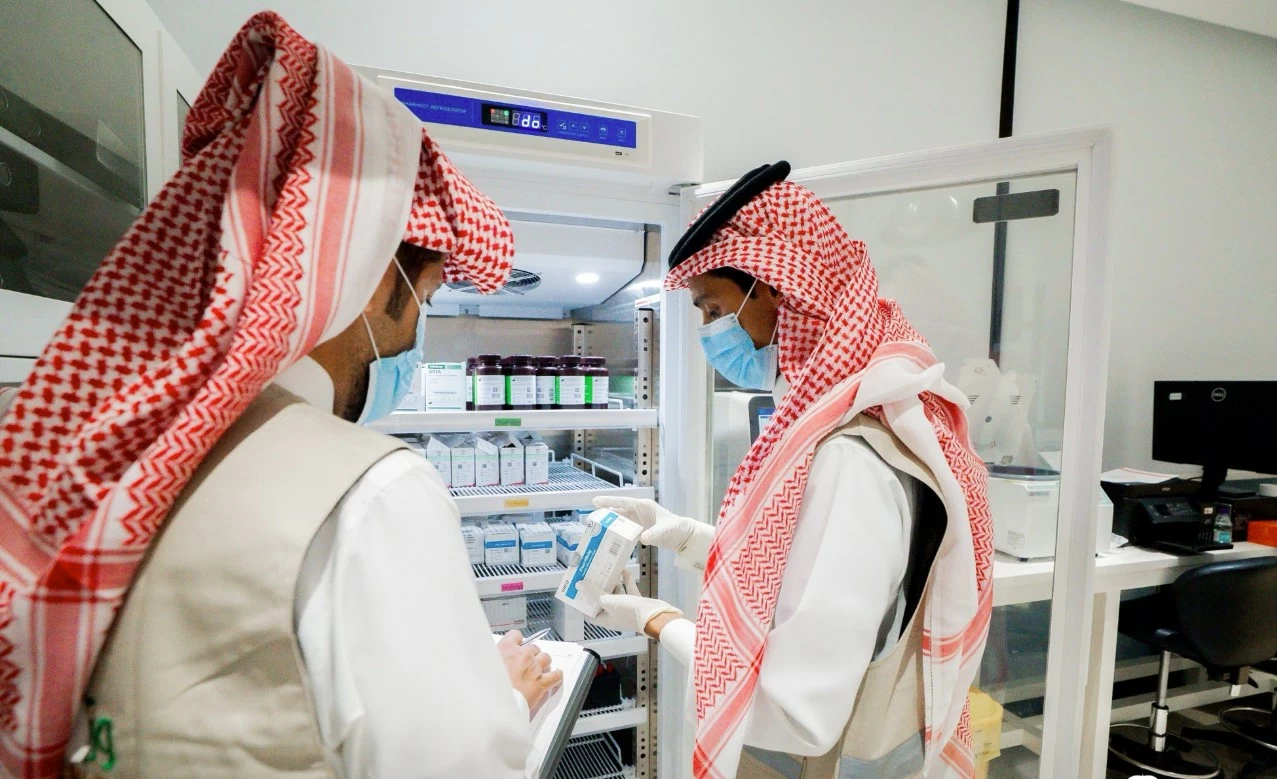 عاجل | وزارة الصحة: إغلاق 5 منشآت صحية ورصد 130 مخالفة في الرياض والمدينة وعسير 