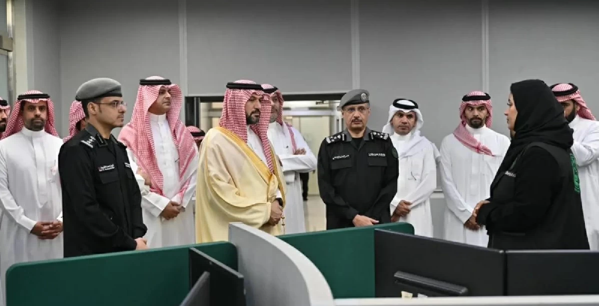الحربي يزور مركز العمليات الأمنية الموحدة (911) بمنطقة مكة المكرمة