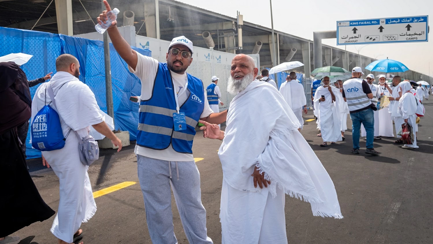 مبادرة «في عون ضيوف الرحمن» تدعم حجاج بيت الله - مبادرة عون ضيوف الرحمن