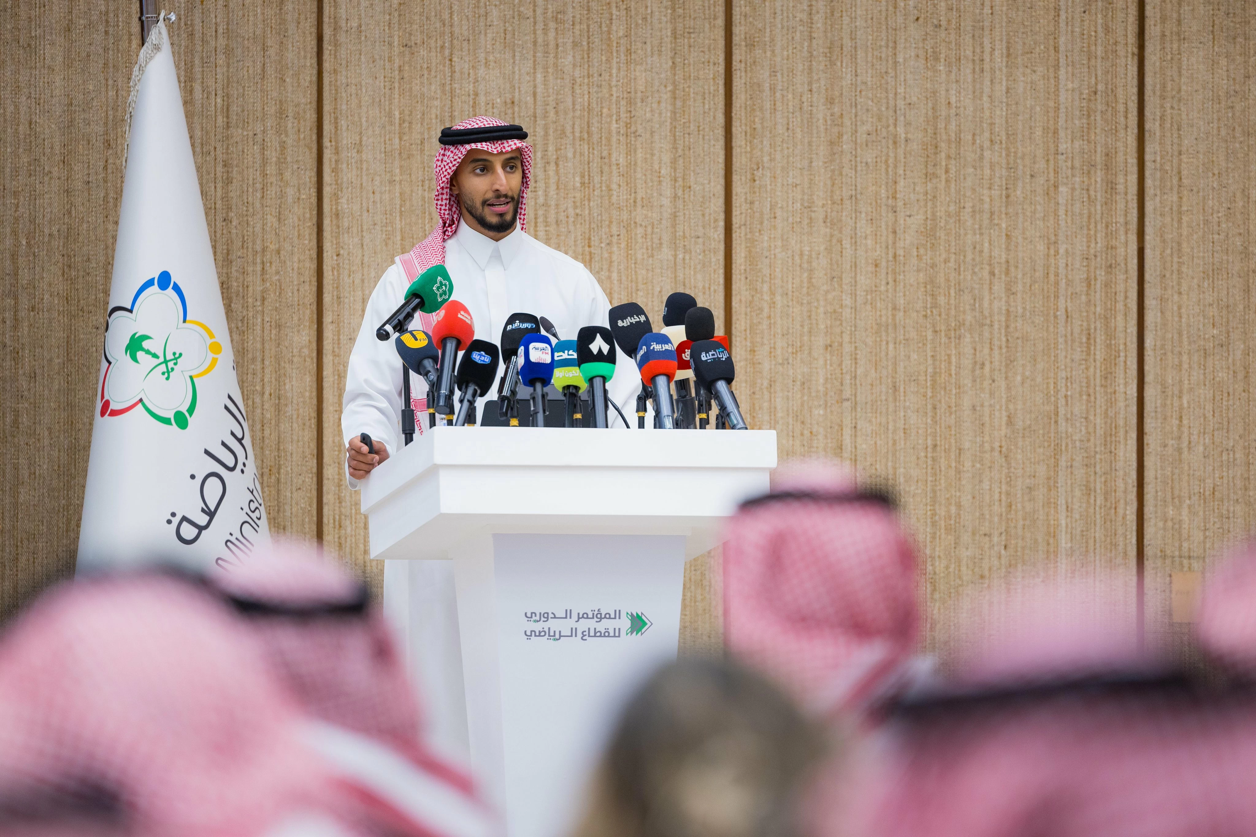 المعيقل لـ«عكاظ»: التحالفات الاستثمارية تدخل سباق الاستحواذ 