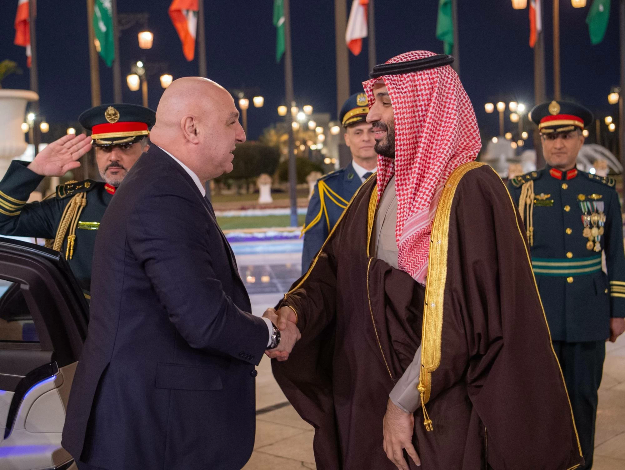 الرئيس اللبناني لولي العهد: شكراً.. قراركم يعزز التعافي الاقتصادي لبلادنا