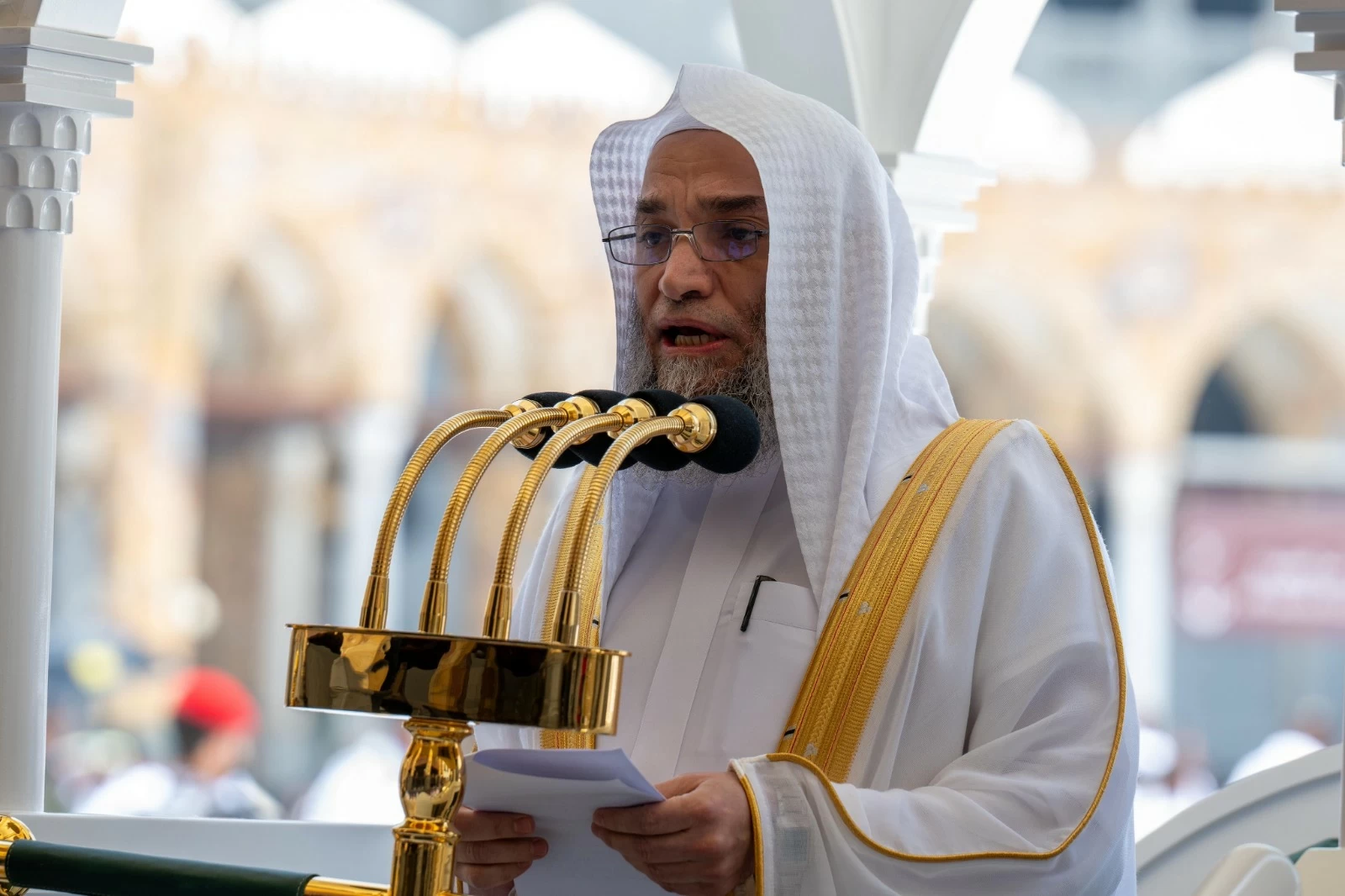 خطيب المسجد الحرام: المؤمن مأمور بإعمار الأرض ومباح له التمتع بالطيبات من الرزق
