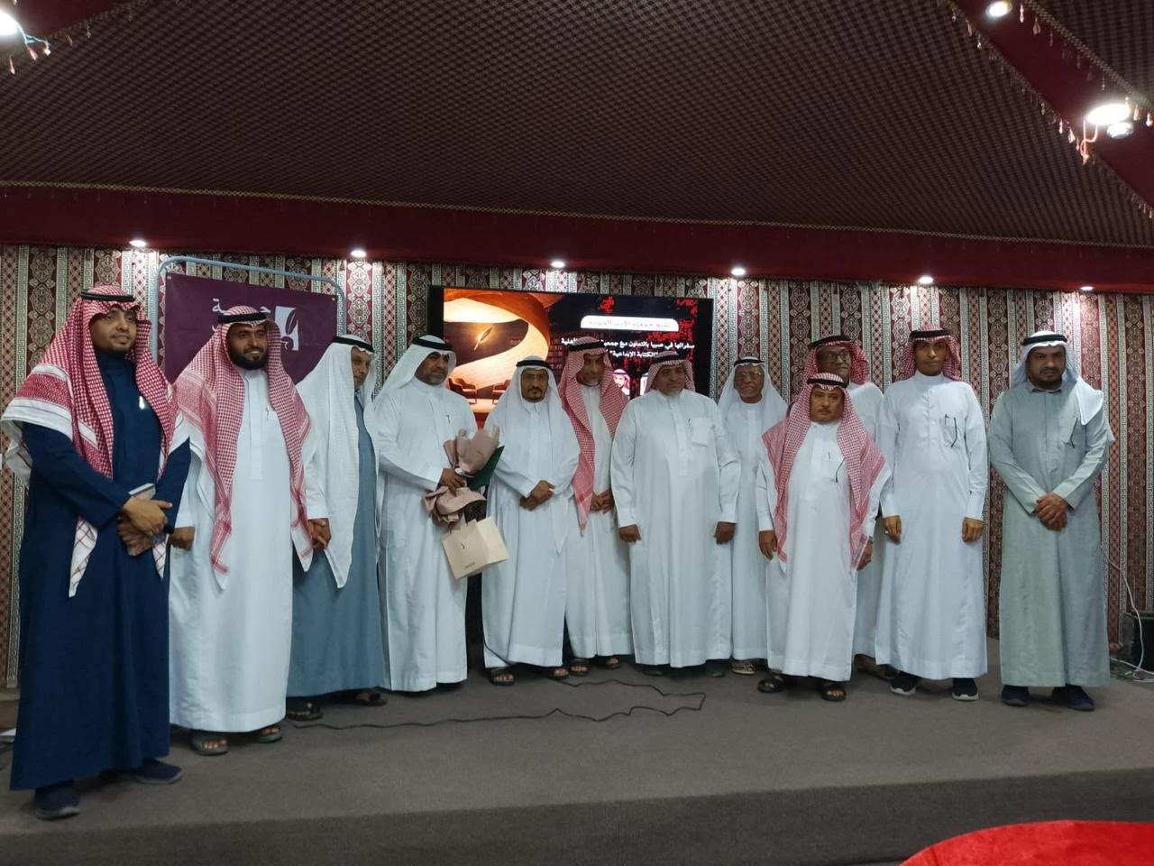 السعوديه – في أمسية ثقافية بصبيا.. “سفارة الأدب” تلقي الضوء على مفهوم الكتابة الإبداعية وتحدياتها – أخبار السعودية السعوديه – في أمسية ثقافية بصبيا.. “سفارة الأدب” تلقي الضوء على مفهوم الكتابة الإبداعية وتحدياتها – أخبار السعودية