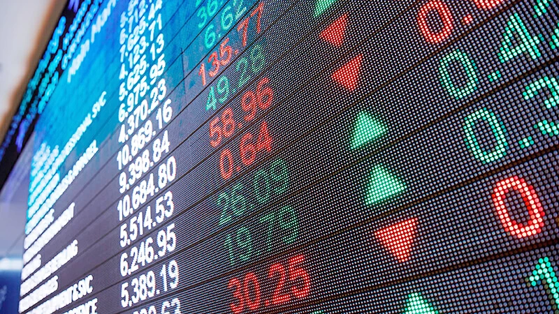 
الأجانب تملّكوا في 12 شركة بمليكة استراتيجية.    