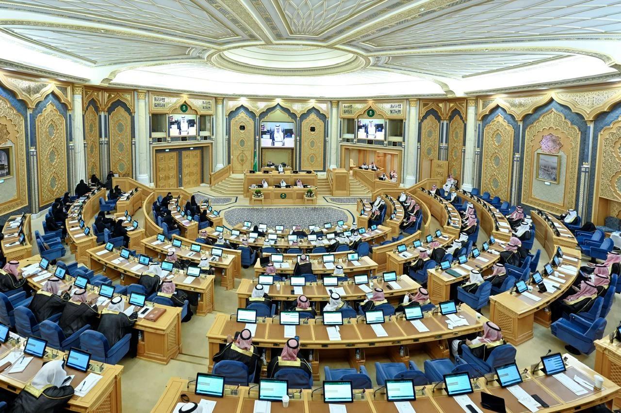 الشورى يدعو «التعليم» لاستثمار خبرات المتقاعدين وتطوير حضور المعلمين