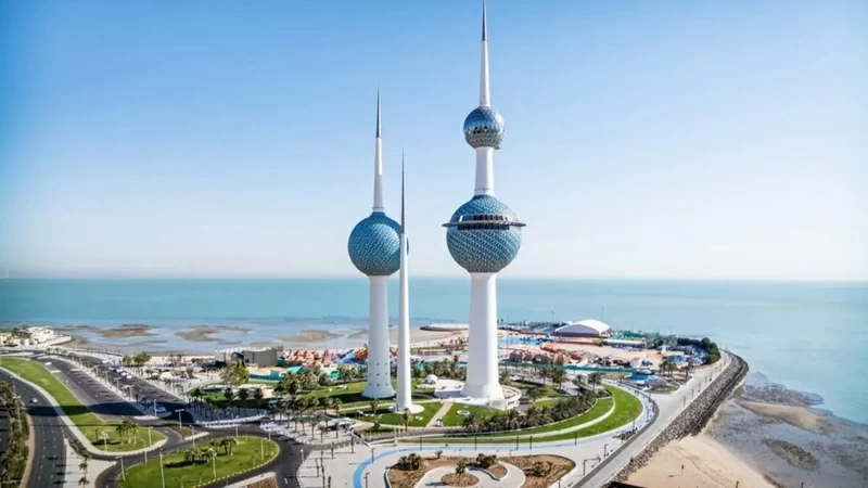 انفجارات تهز سماء الكويت