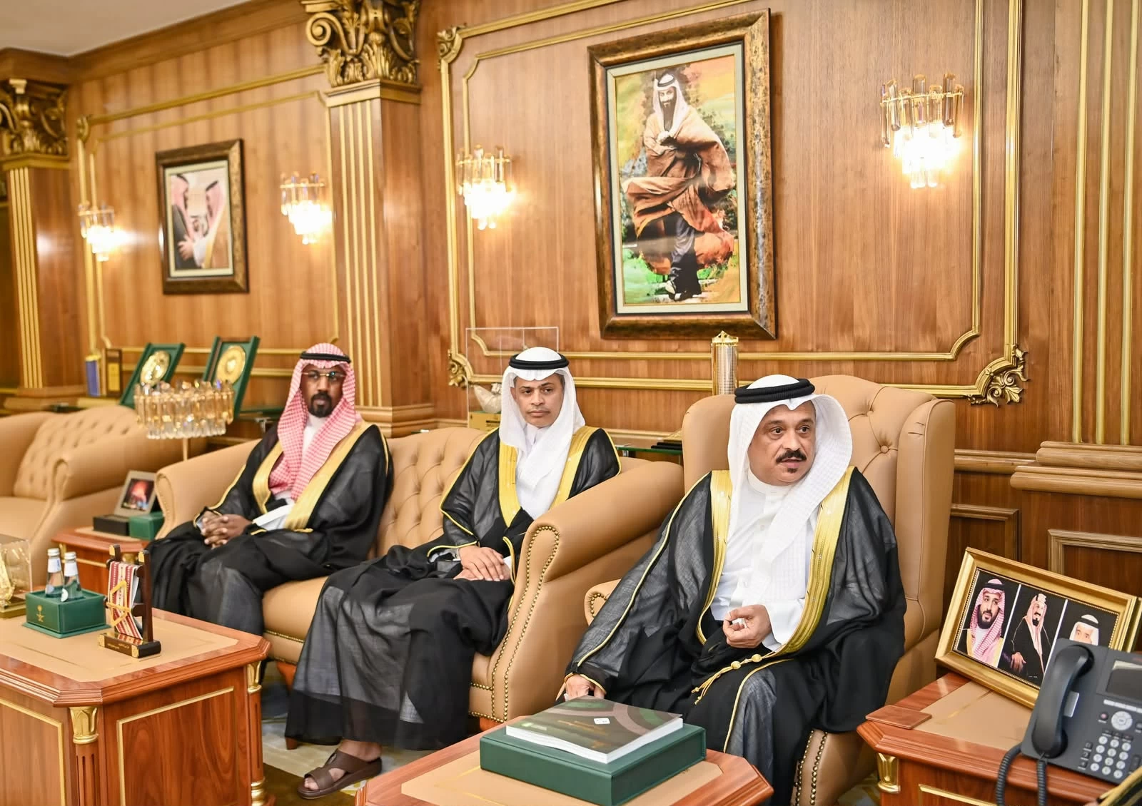 أمير جازان يطّلع على التقرير السنوي لـ«فرع التنمية الزراعية»