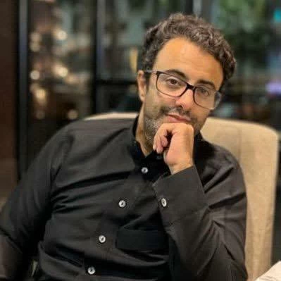 السؤال ليس كيف غنّى عبدالله المانع؟ بل كيف وصل إلى مسرح عبادي الجوهر؟