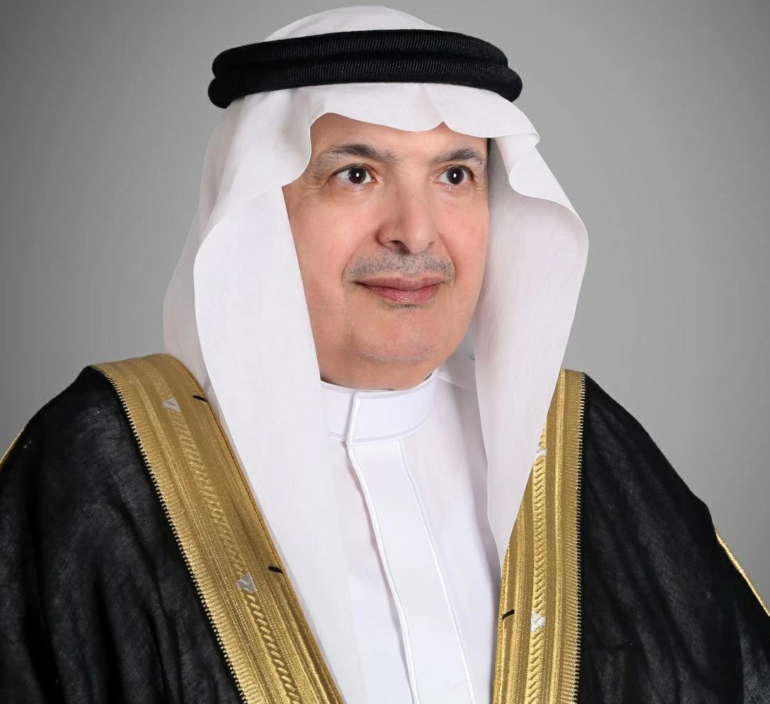 قطار التعليم لا يتوقف