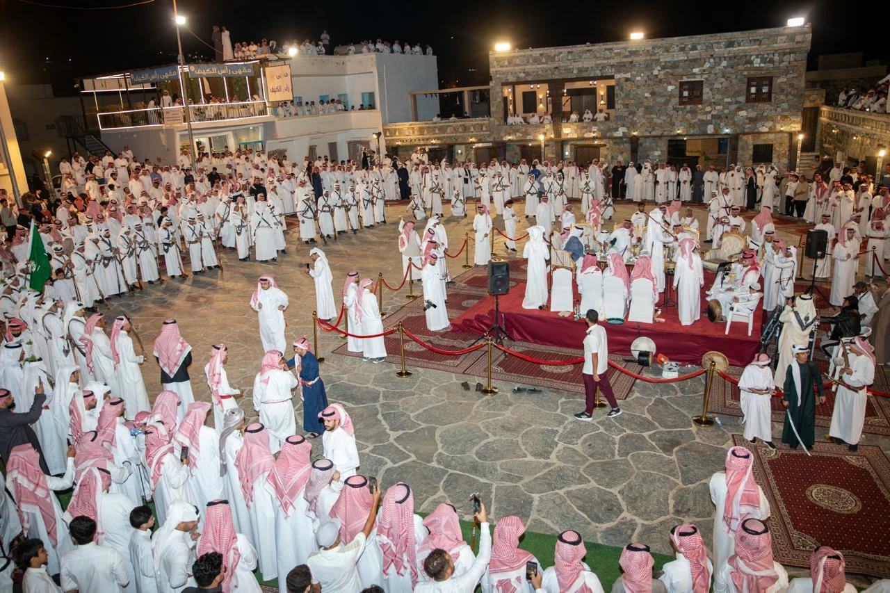 الأطاولة تنصت للشعر.. والبدع والرد يوقظان ذاكرة المكان