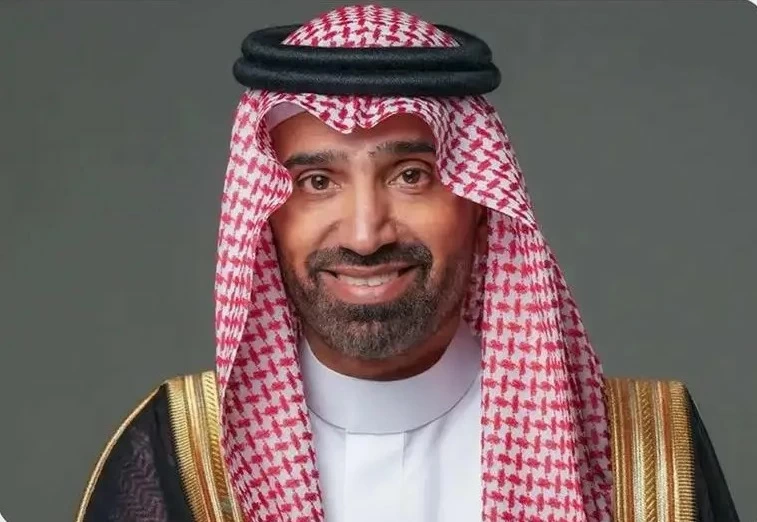 وزير الموارد البشرية والتنمية الاجتماعية يشكر القيادة بمناسبة الموافقة على نظام التعاونيات الجديد