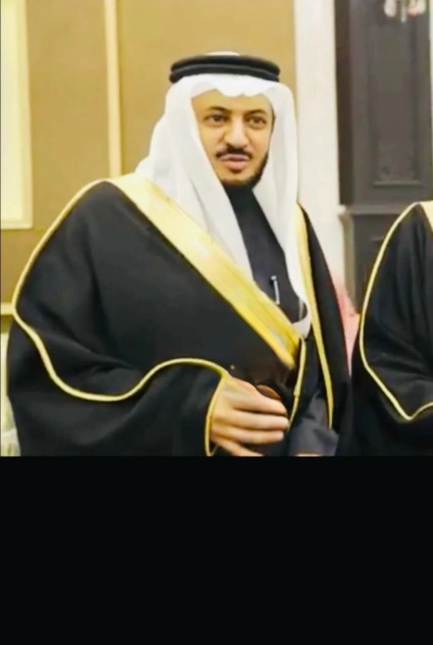 عندما تتجسد جغرافيا الوطن في كف مواطن.. مصافحة المجد والبيعة