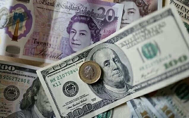 الجنيه قرب أدنى مستوياته أمام الدولار منذ 29 يونيو (متداولة)