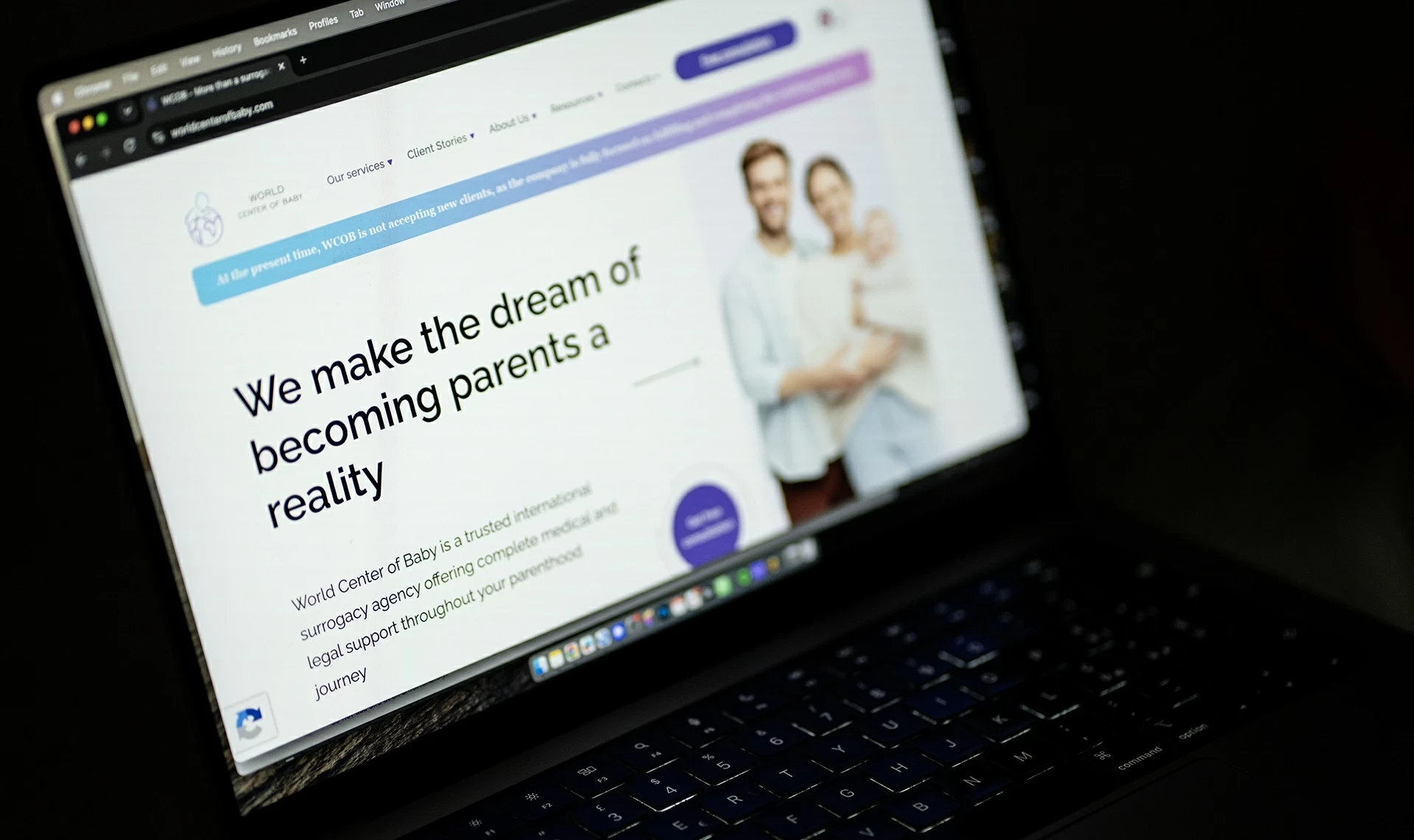 عندما تتبخر أحلام الإنجاب.. ما خبايا فضيحة إمبراطورية «تأجير الأرحام»؟